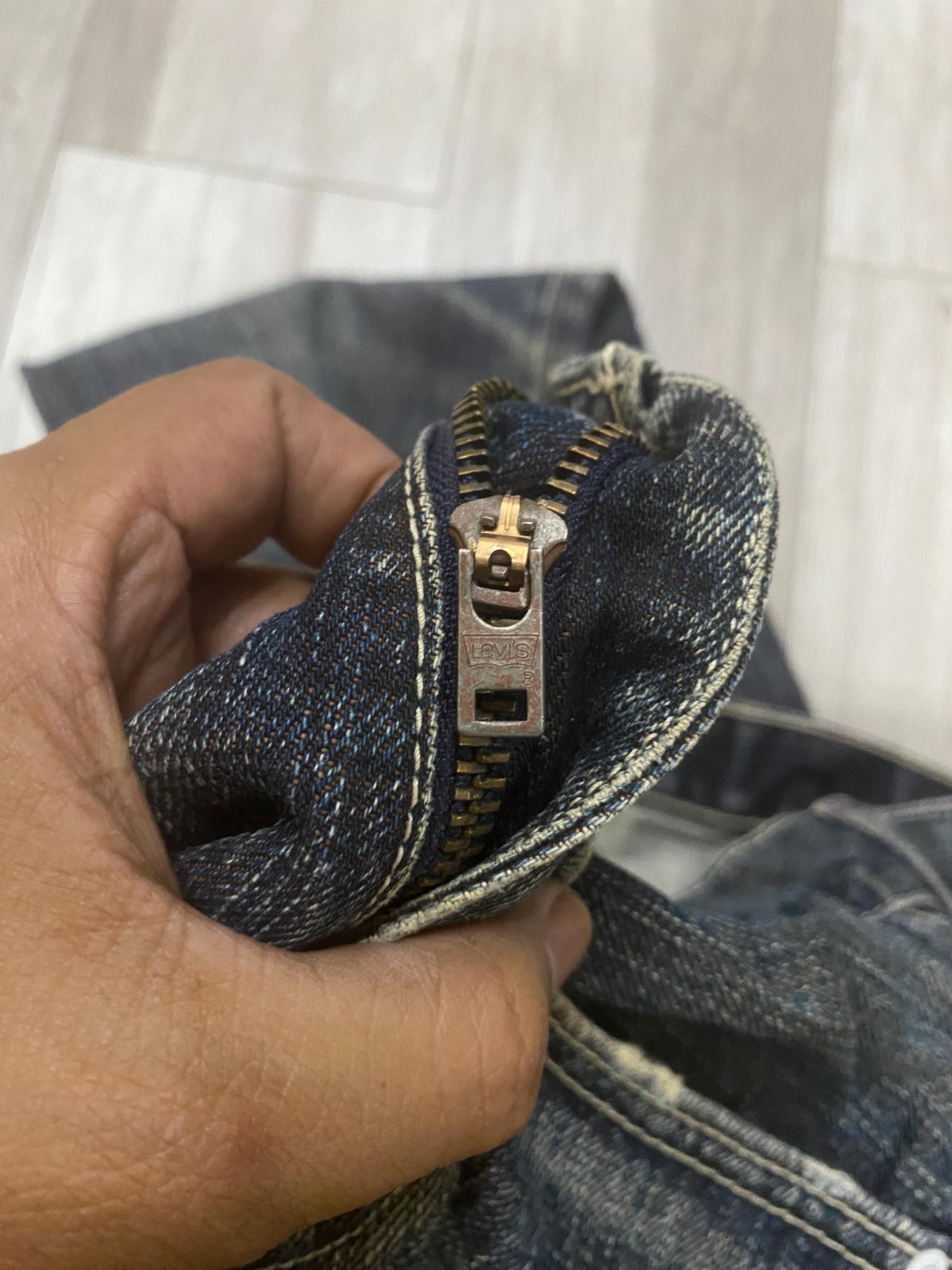 ヴィンテージ風ダメージ加工 LEVI