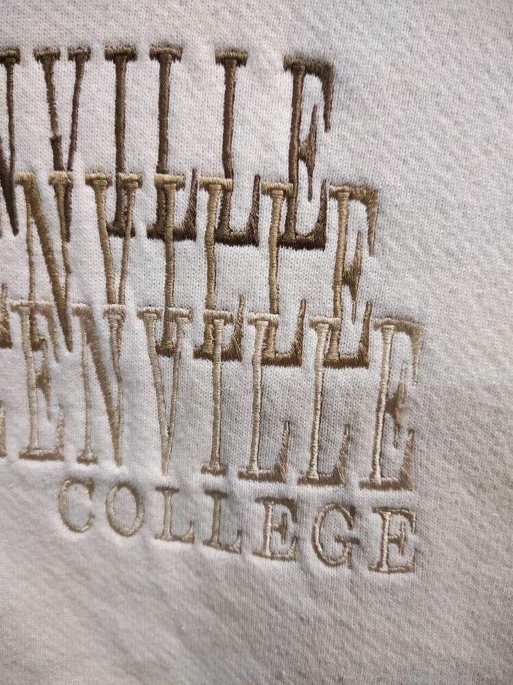 Vintage NORTH GREENVILLE Embroidery Spellout Crewneck Sweatshirt Size M