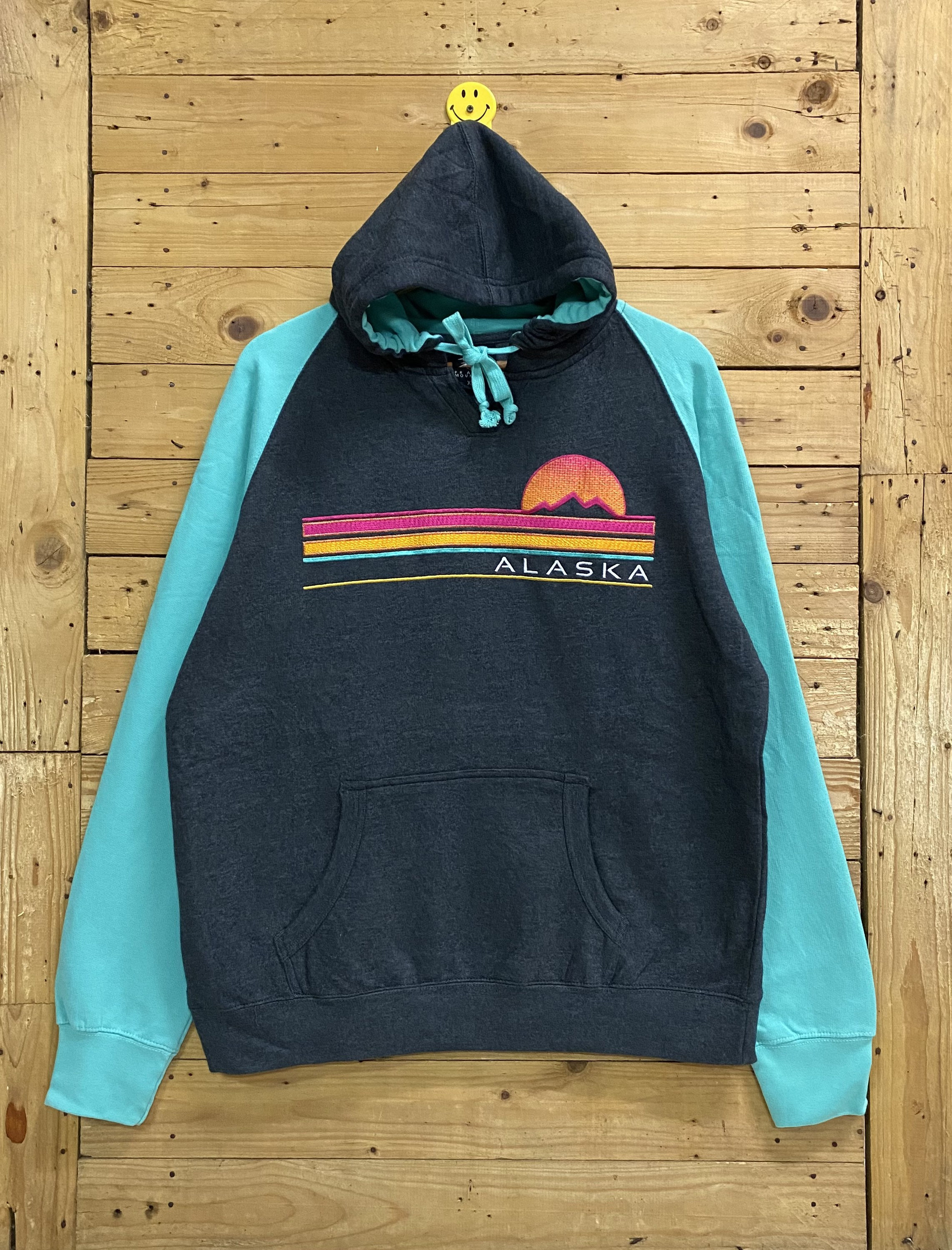 Vintage ALASKA Embroidery Landscape Hoodie Sweatshirt Size