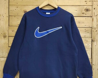 Vintage nike online sweatshirt outfit
