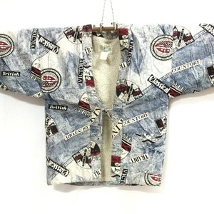 Chaqueta vaquera vintage Hanten: Kimono cálido con estampado integral (talla M)