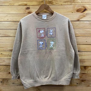Vintage PEANUTS SNOOPY crewneck sweatshirt size M