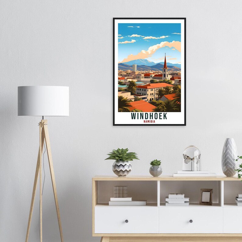 Lámina de viaje de Windhoek: Arte mural expresivo de Namibia para la sala de estar, regalo con temática patrimonial. imagen 5