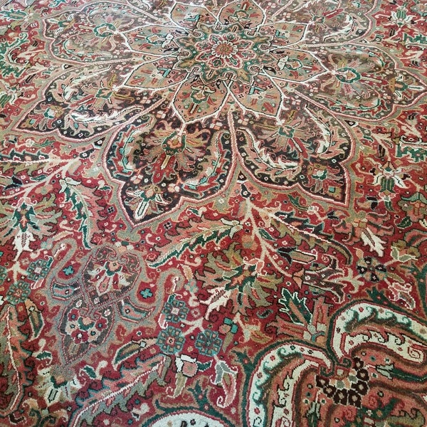 10 x 13 or 9.9 x 12.10 Vintage Top Quality Azerbaijan Area Rug Decorative Hand Knotted Unique Geometric Design