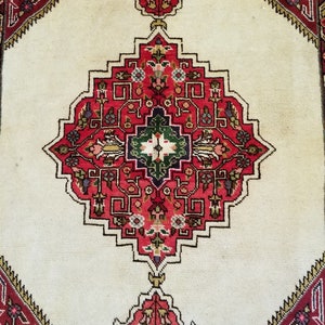 3.2 x 5.2 Vintage Top Quality Azerbaijan Area Rug Decorative Hand Knotted Unique Geometric Design image 4