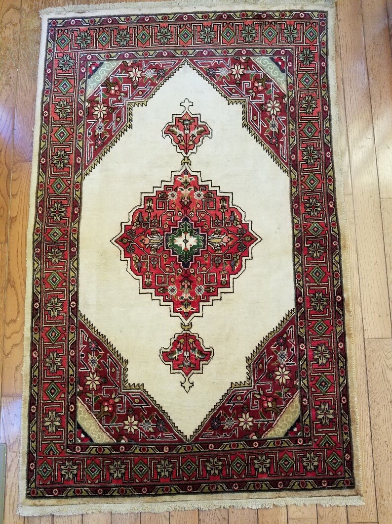 3.2 x 5.2 Vintage Top Quality Azerbaijan Area Rug Decorative Hand Knotted Unique Geometric Design image 5