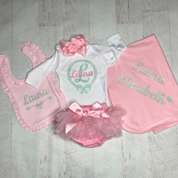 Monogrammed baby clothes for girl, Personalized name coming home outfit, wreath with name, pink sage green newborn gift, Custom baby clothes