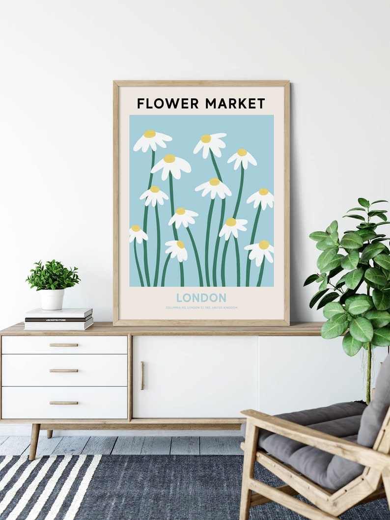 London Flower Market Print, Digital Flower Market Poster, Blue and White Daisy Painting, Gallery Wall Art, Travel Wall Art, Botanical Print zdjęcie 4