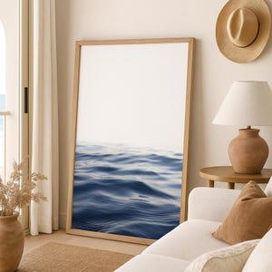 Ocean Print Navy Blue Küsten Wandkunst, Ozean Fotografie Strand Dekor Geschenk für Strand-Liebhaber, Navy Blue Wave Print Surf Art, Serene Wandkunst