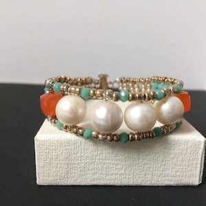 Pearl and horn bracelet, hard stone bracelet, gemstones bracelet