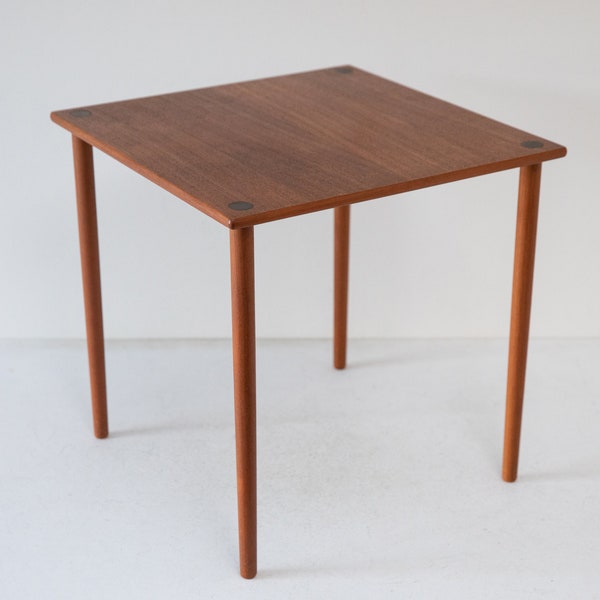 Tables d’appoint filigranes en teck de Georg Petersens Møbelfabrik, Danemark des années 1960