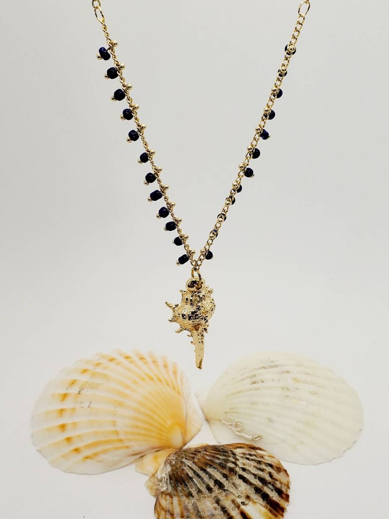Perfect Birthday Gift Shell Pendant Necklace Beautiful Blue Miyuki Seed Gold Plated Shell Necklace