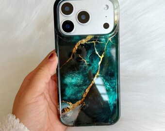 Emerald Green Marble iPhone Case – Glossy Stone Texture, Protective