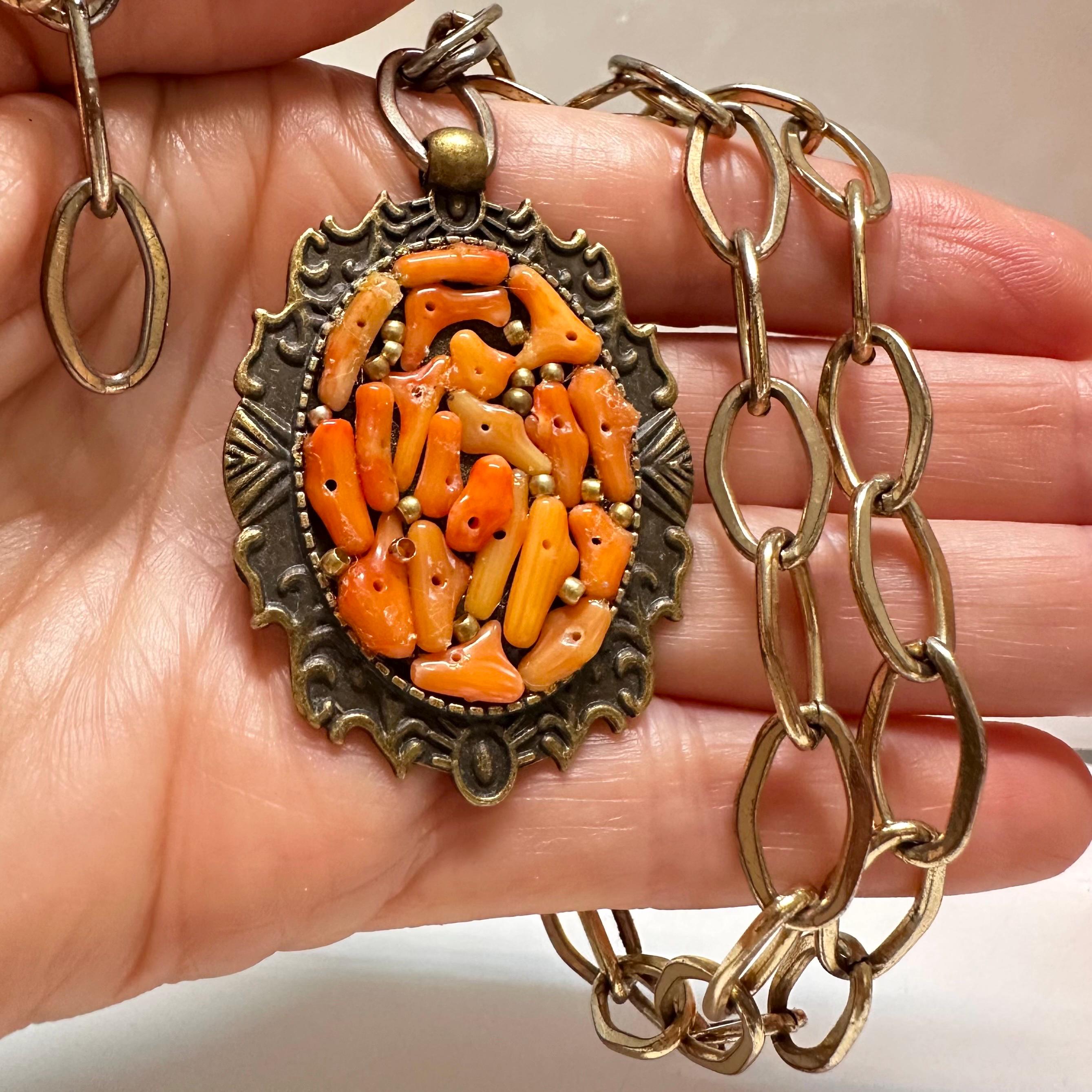 Collier Ancien En Corail Oranger, à Franges - Très Bon état, Sans Marque