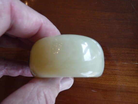 1970's/80's Stretch Plastic Flex Bangle/Bracelet … - image 4