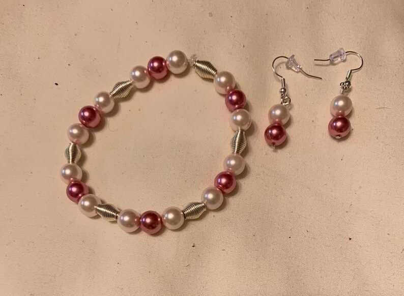 Medium glass bead bracelet and earrings