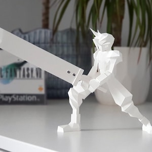 Cloud Strife - Final Fantasy VII - Figurine - 3D Printed - Various Sizes