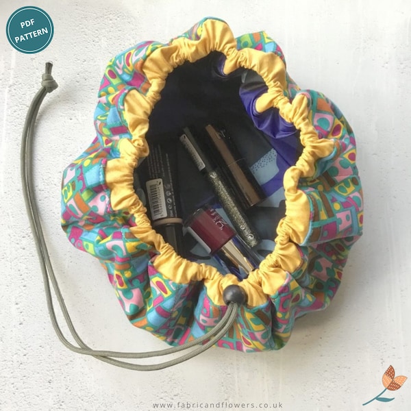 Circle Drawstring Bag PDF Pattern, Make-up bag, travel pouch - the Stash'n'Go