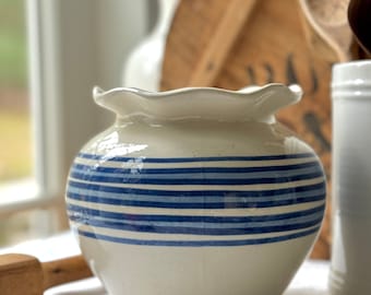 Cruche en grès vintage avec bandes bleues pichet ustensile pot à rayures vase fait main argent familial poterie
