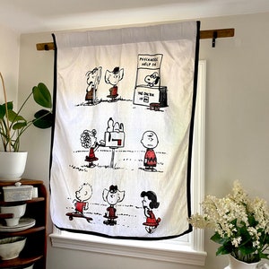 Vintage Peanuts Gang Curtain Snoopy Linus Charlie Brown Lucy Sally 5 & Frieda White, Black And  Red Listing  Is For One Window Panel