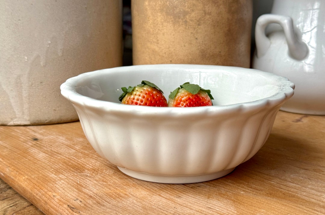 Antique Ironstone Fluted Ribbed Bowl Round Ladyfinger Farmhouse Pottery