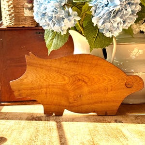 Vintage Wood Pig Bread Board Primitive Cheese Cutting Charcuterie Farmhouse Kitchen Decor Hole For Hanging