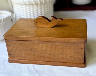 Vintage Handmade Cape Cod Whale Finial Handle Wood Jewelry Box Nautical Dresser Trinket Storage