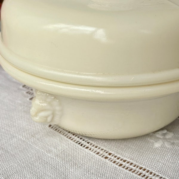 Vintage Milk Glass Opalex France Le Cachet 14 Pate Terrine Pot Lions Heads