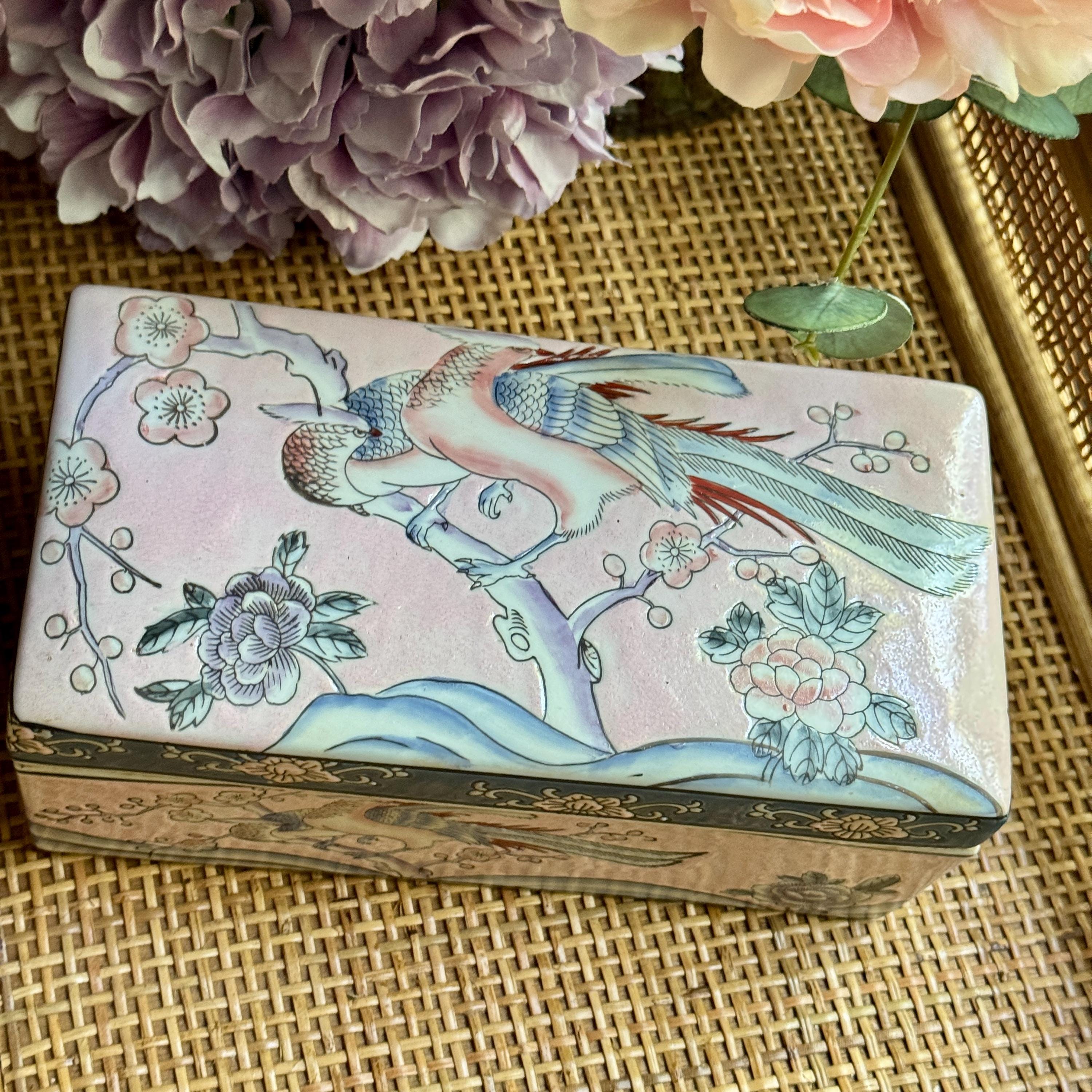 ヴィンテージ ピンク シノワズリ 磁器箱：キジと梅の花 - Etsy 日本