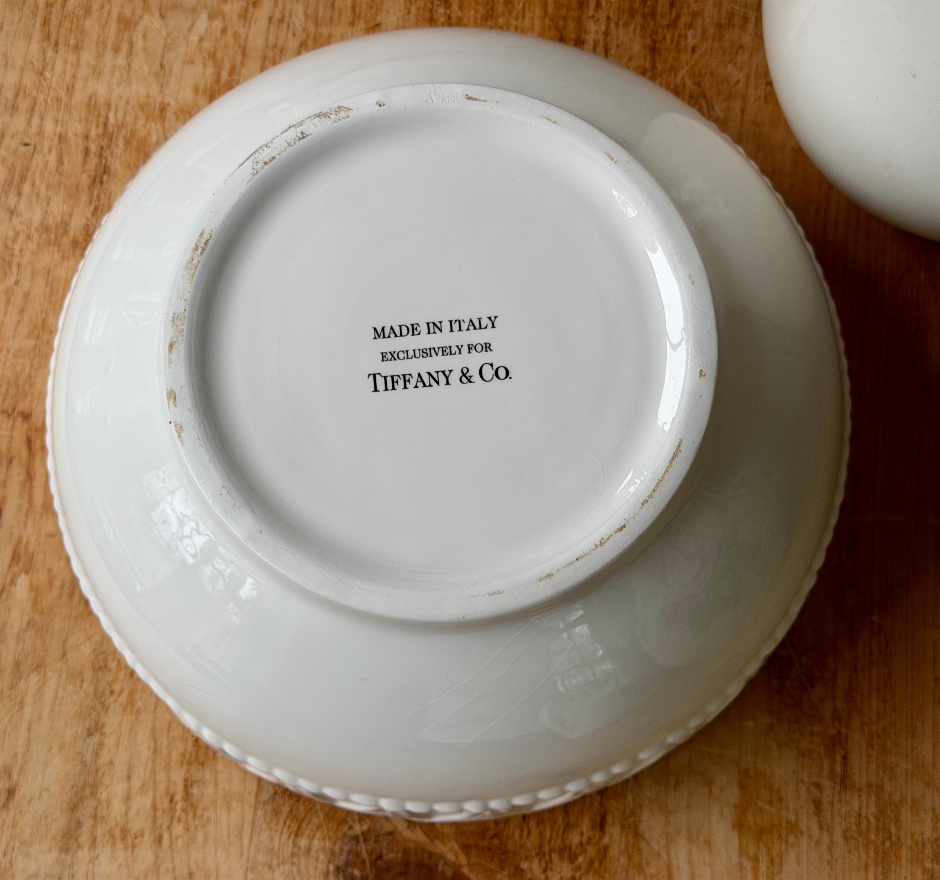 Tiffany & Co. バスケットボウル 陶器製 Vintage Tiffany & Co. White Woven Basketweave Lattice Large Salad