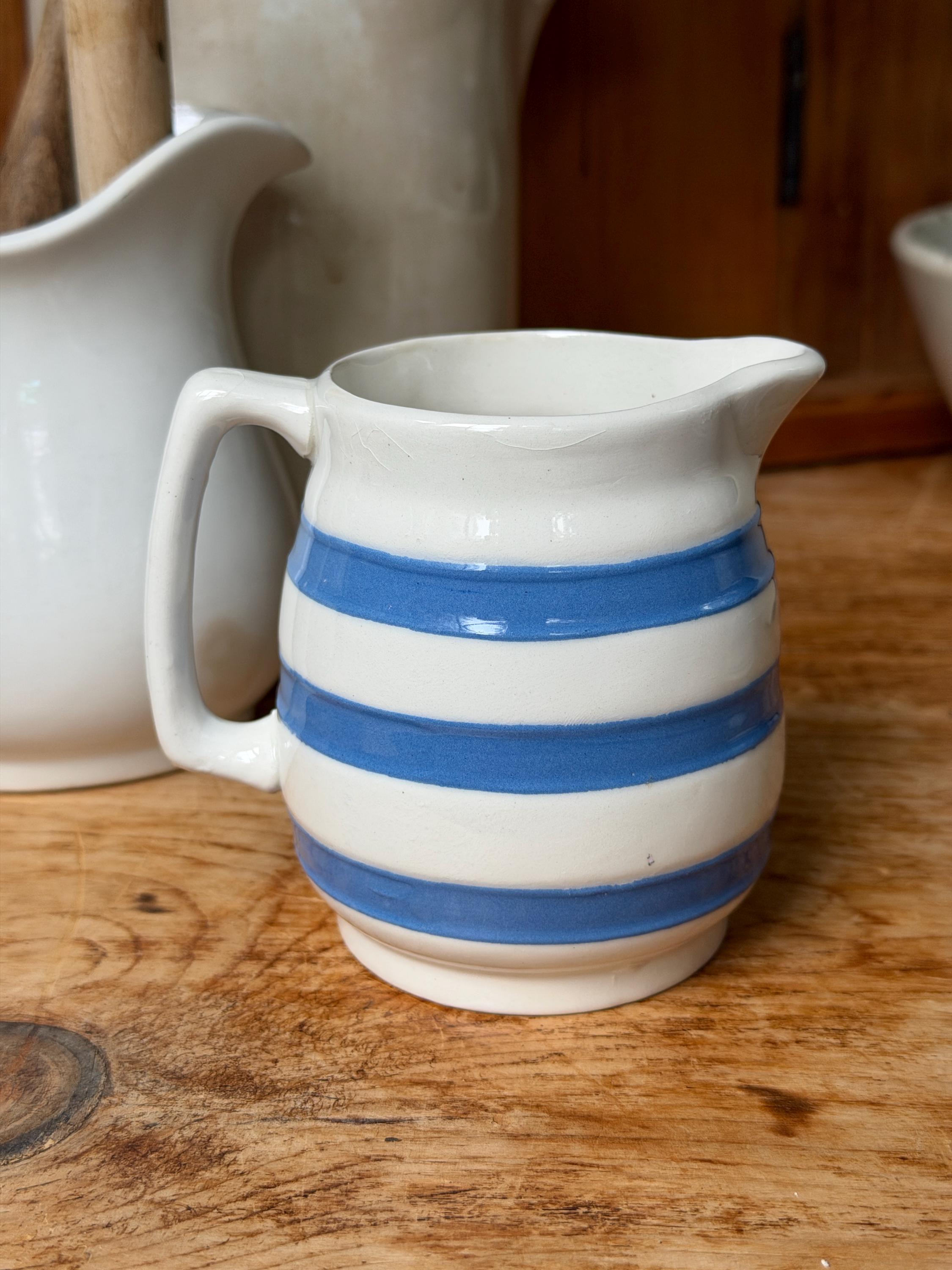 英国 アンティーク STAFFORDSHIRE CHEF WAREミルクジャグB Vintage English Staffordshire Chef Ware Blue & White Cabana Stripe