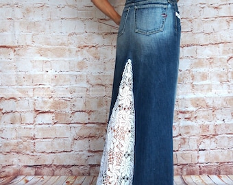 Upcycled denim skirt long with lace // Jeans skirt // White border//Sustainable fashion//Conscious women's fashion //Zero Waist Fair Fashion