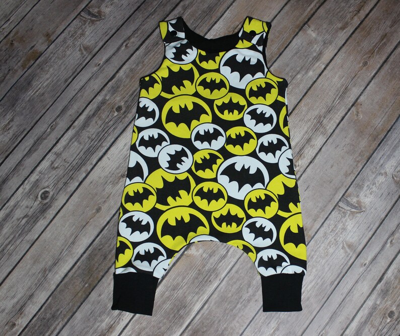 jumpsuit Romer harem coverall 3 months bib Batman