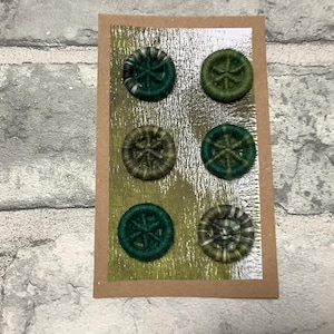 Bottoni Dorset fatti a mano multicolore verde 20 mm set di 6