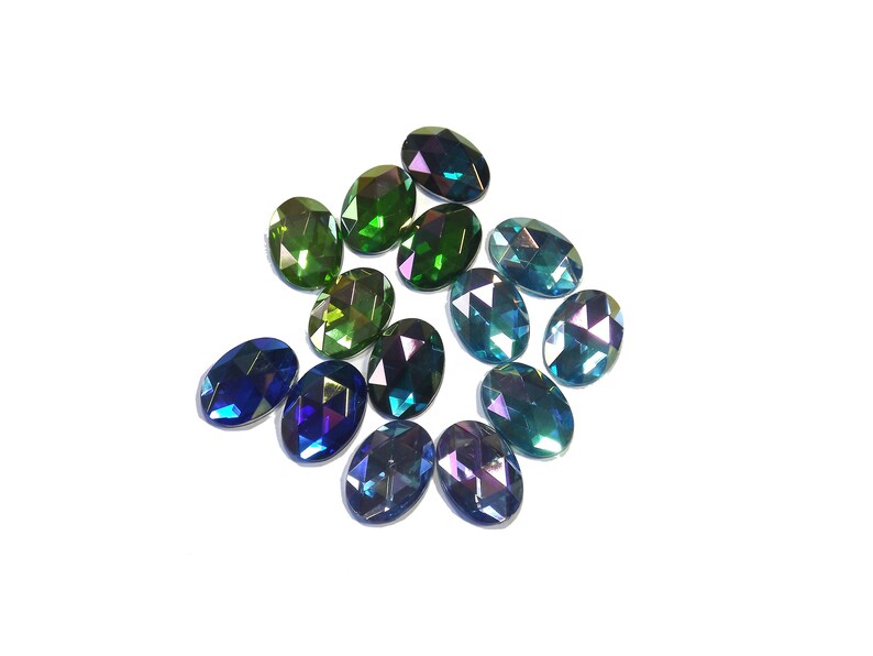 Resin cabochon faceted 25 x 18 mm