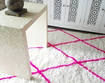 Authentic handmade pink beni ourain rug moroccan  bedroom floor carpet with argyle dimand patterns