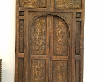 Large Moroccan double door panels hand carved indoor outdoor palace moroccan life style marrakech riad living