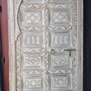 White vintage Moroccan touareg nomad African door carved indoor outdoor for bedroom wooden door harem hamam room door with berber carving