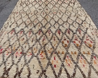 79” x 64” Authentic moroccan vintage Beni ourain carpet. No reproduction | One of a kind rug