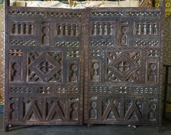 Vintage african touareg door panels old moroccan berber bedroom headboard panel great wall decor headboard bed a piece of nomad furniture