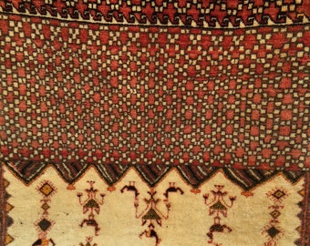 Exquisite silky vintage rug handwoven moroccan carpet  soft wool rug for living room area or bedroom bohemian rustic contemporary pattern