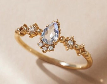 Natural Moonstone & White Diamonds Ring, Handmade 18k Solid Yellow Gold Ring, Gift for Her, Anniversary Gift Idea, Retro Fine Jewelry