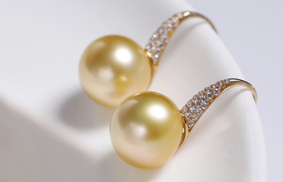 White South Sea Pearl Gold Diamond Earrings E64  Pearl FALCO Singapore