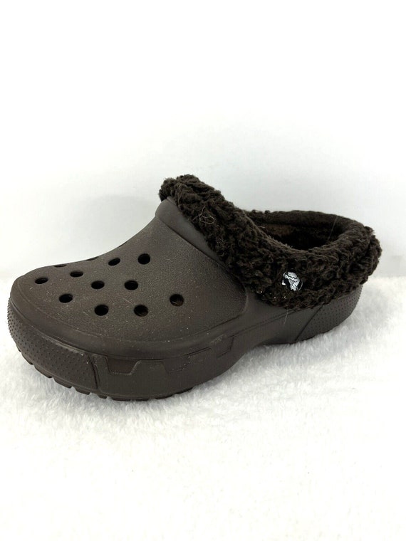J1 size in 2025 crocs
