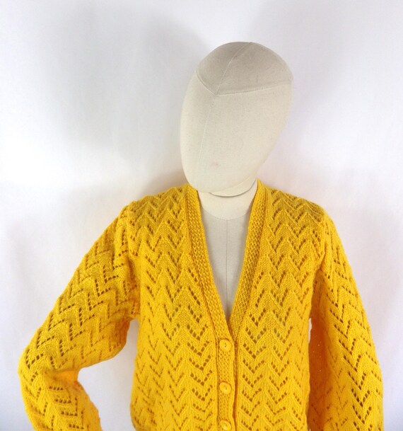ヴィンテージハンドニットイエローカーディガン：UKサイズ12、バスト40