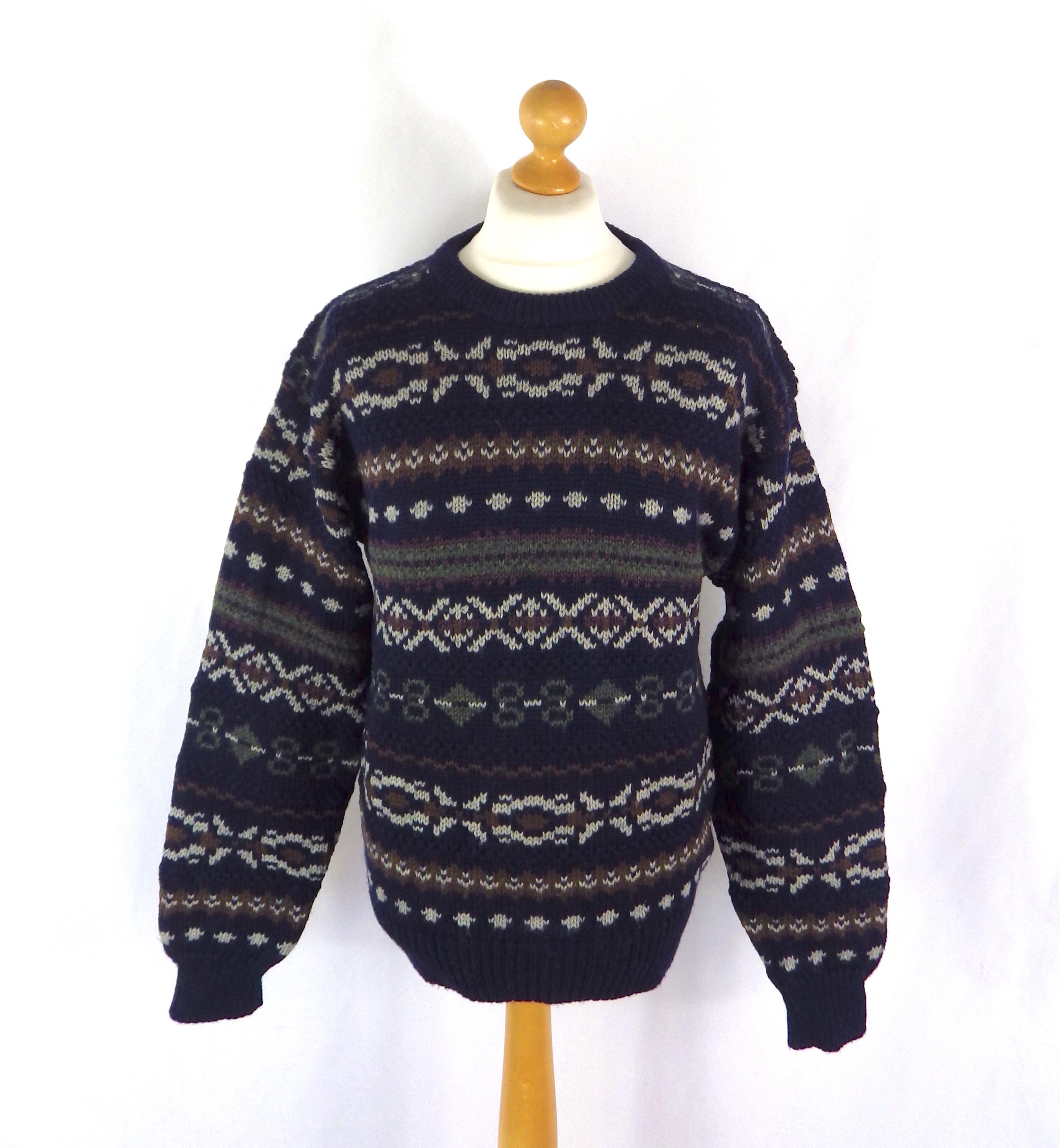 Vintage Chunky Wool Fair Isle Sweater: Navy Blue, Chest 41