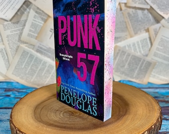 Punk 57 Special Edition di Penelope Douglas: bordi spruzzati personalizzati