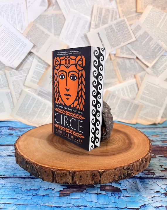 Circe Special Edition by Madeline Miller: Custom Sprayed Edges Book (Paperback)