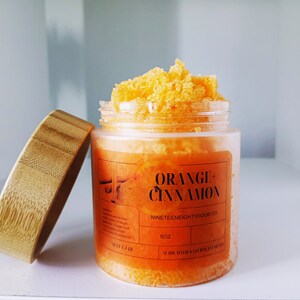 Sugar scrub with natural ingredients