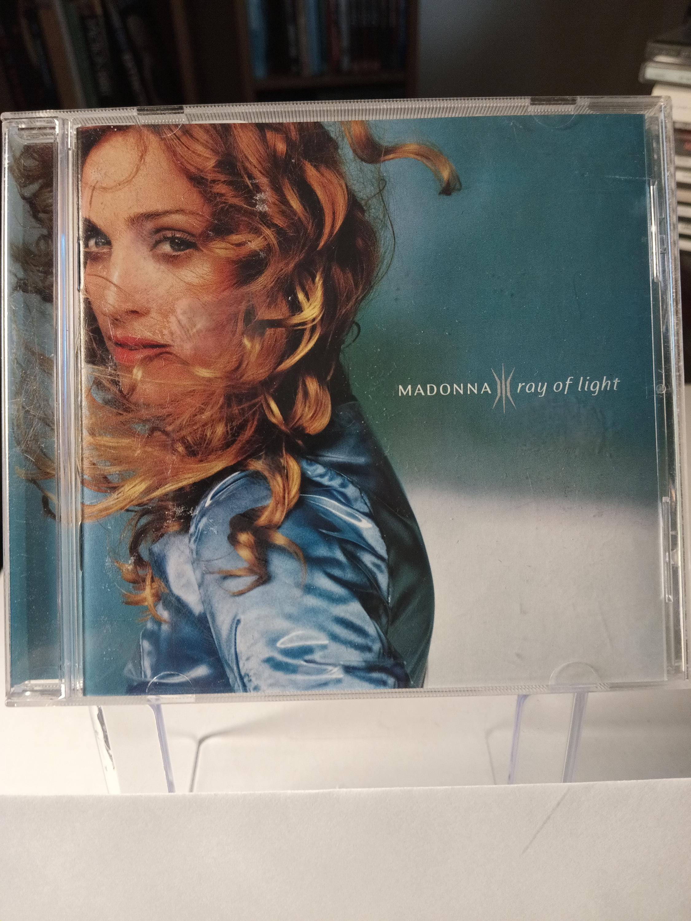 マドンナ 　ray of light　貴重 オフィシャル Tシャツ 青　Lサイズ マドンナ ray of light 貴重 オフィシャル Tシャツ 青 Lサイズ